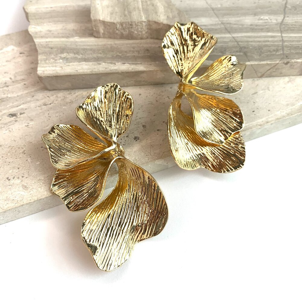 NEW ~ Anthropologie Oversized Gold Flower Petal Earrings